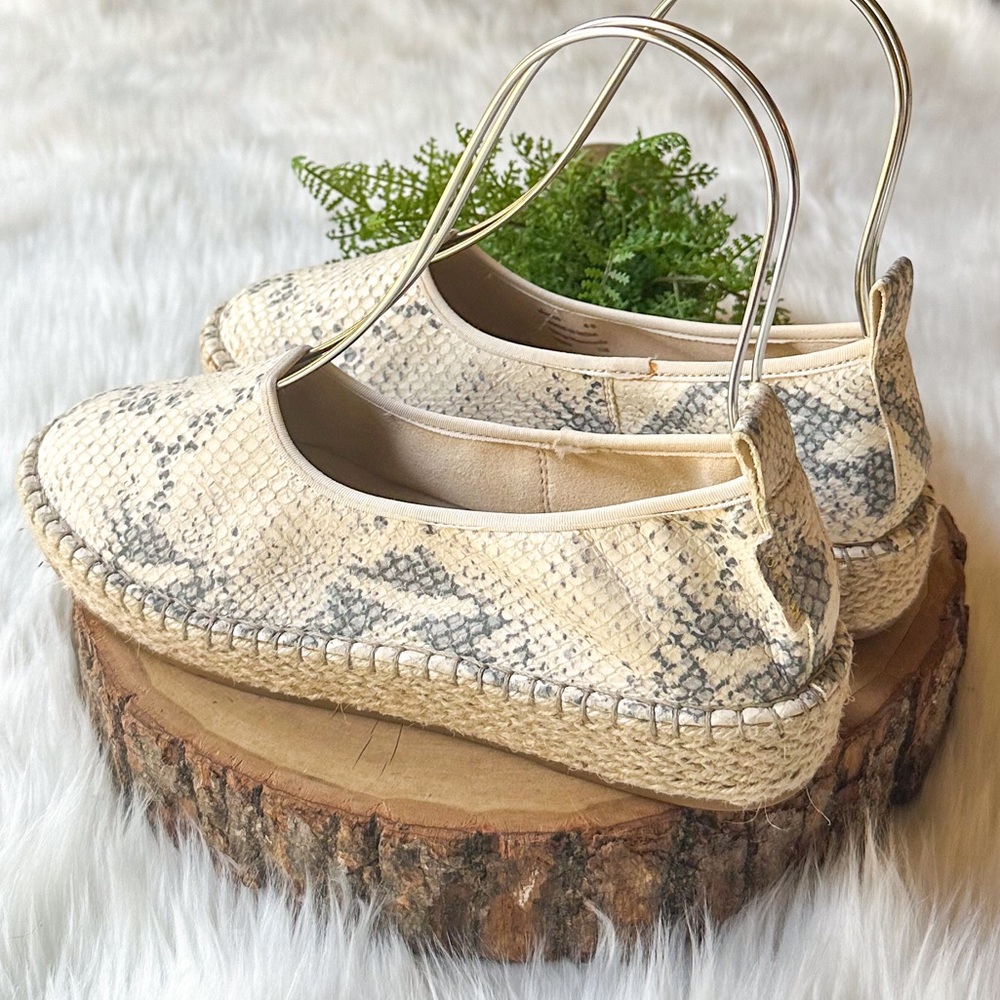 COLE HAAN CLOUDFEEL ROCCIA SNAKE PRINT LEATHER ESPADRILLE FLATS SHOES 6 $180 - Picture 4 of 6